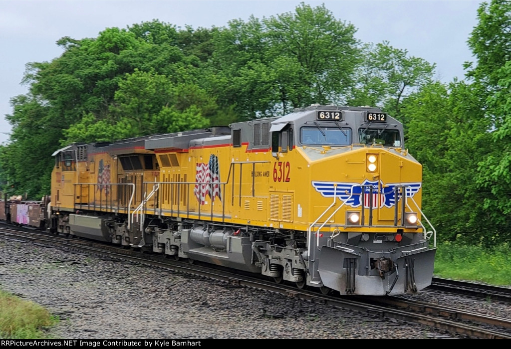 UP 6312 leads CSX I131